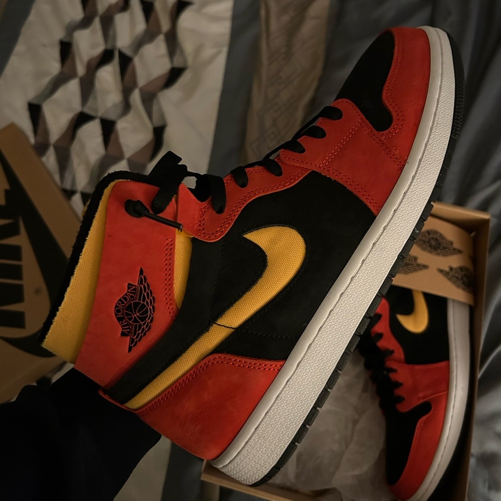 Used Jordan 1 Zoom CMFT Chile Red size 11.5